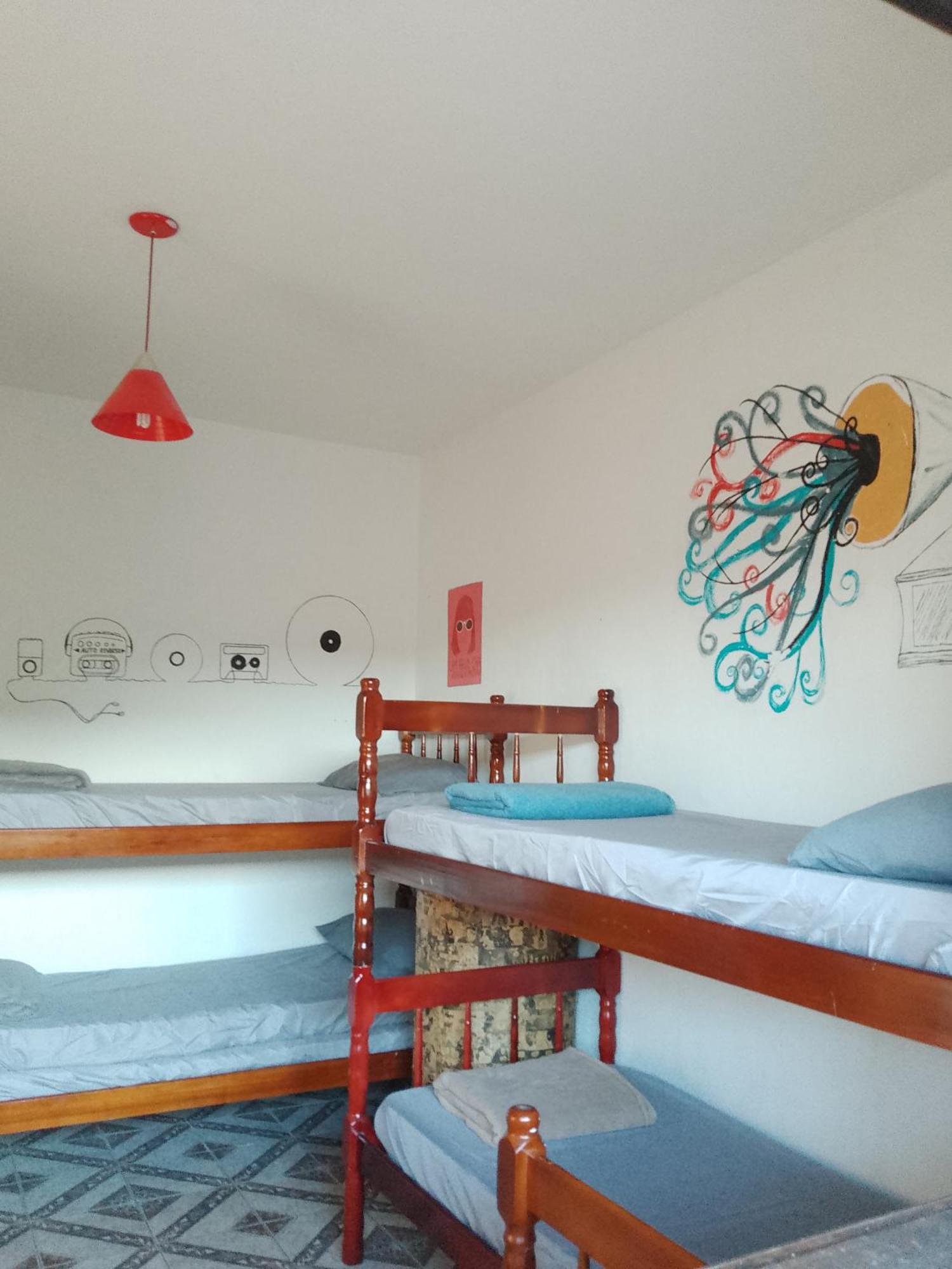 Hostel Resende Bagian luar foto